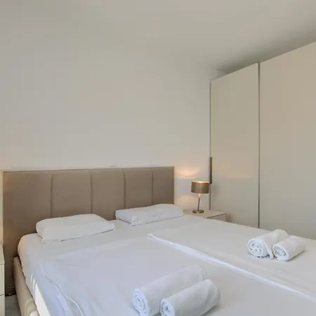 Vista Mare G I Steps Away From The Sea Apartment Pjescana Uvala