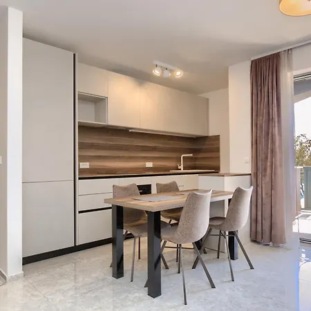 Vista Mare G I Steps Away From The Sea Apartment Pjescana Uvala